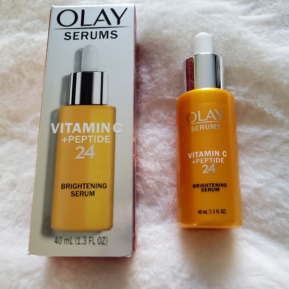 Olay Vitamin C + peptide 24 brightening serum - Picture 1 of 3